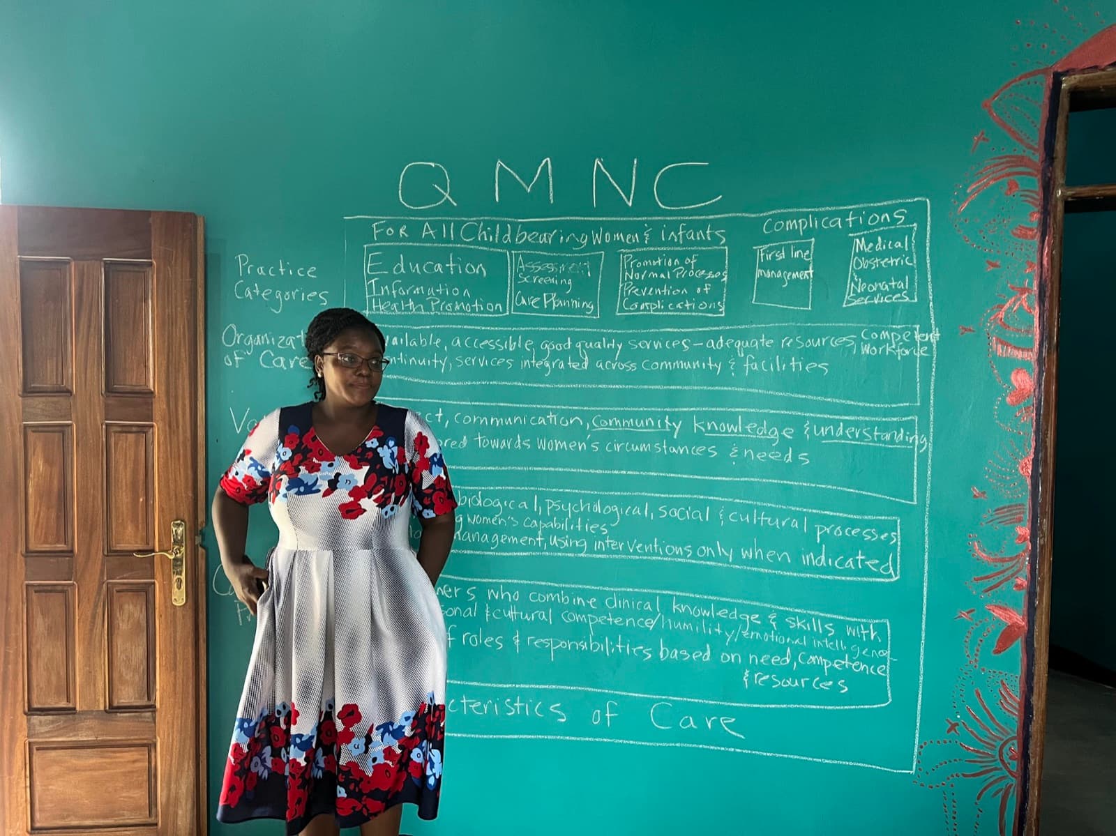 A Yala Yala instructor teaching the Quality Maternal and Newborn Care framework